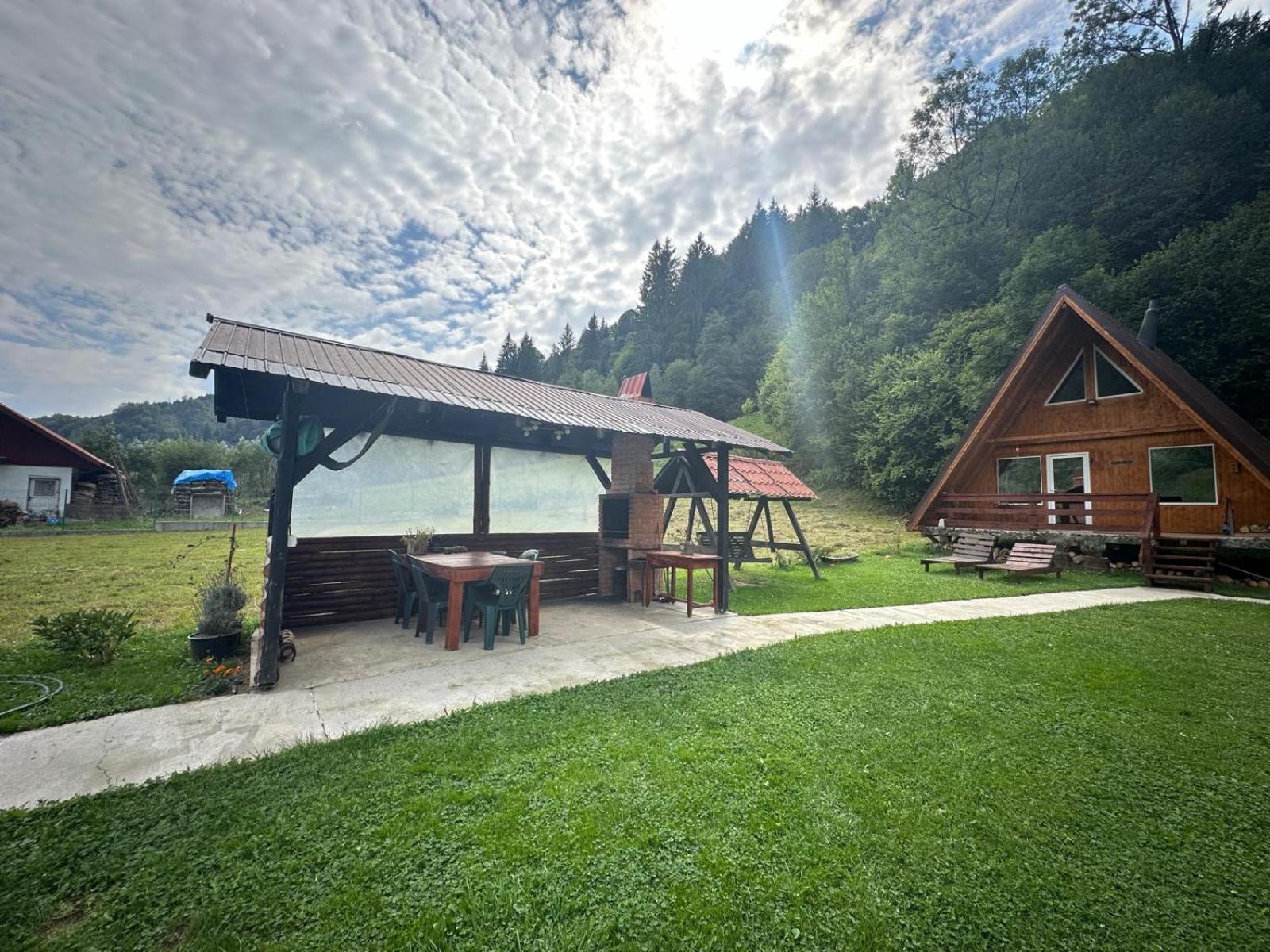 فيلا Cabanutze Satic Rucăr المظهر الخارجي الصورة